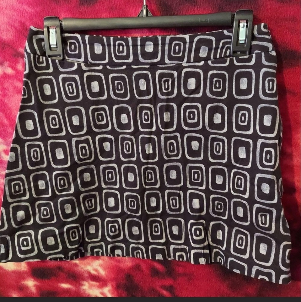 vintage express funky skirt with printed pattern